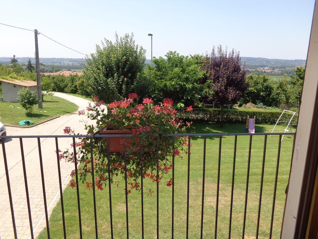 La Casa In Rivalta Villa Verduno Bagian luar foto