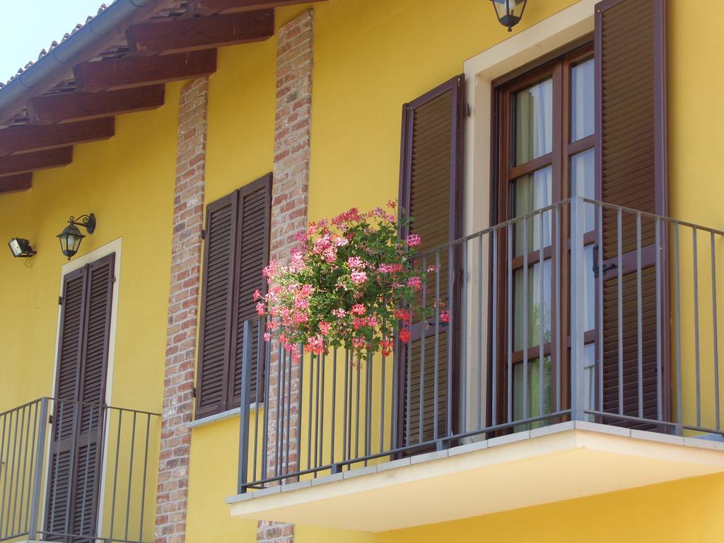 La Casa In Rivalta Villa Verduno Bagian luar foto